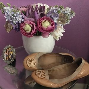 Tory Burch tan flats